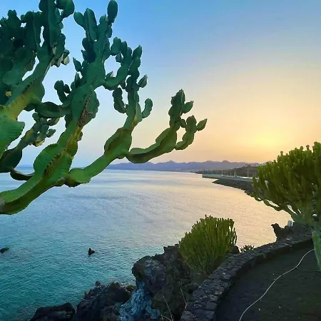 Mariposa - 1 Bedroom Poolside *