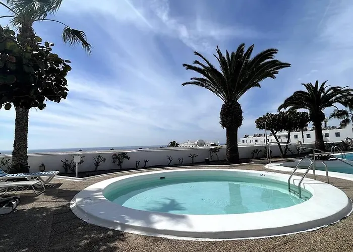 Mariposa - 1 Bedroom Poolside Lejlighed